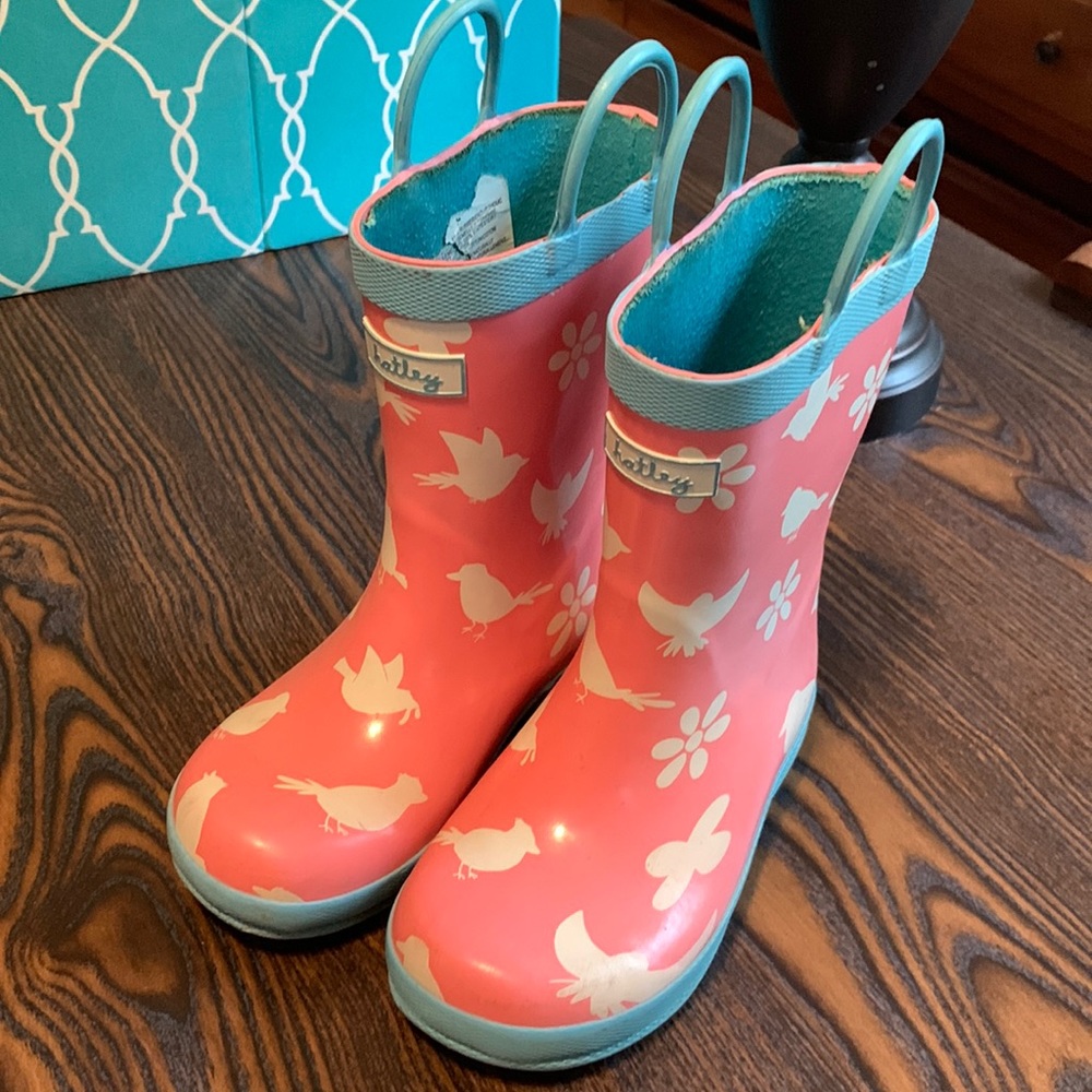 Hatley kids rubber boots.